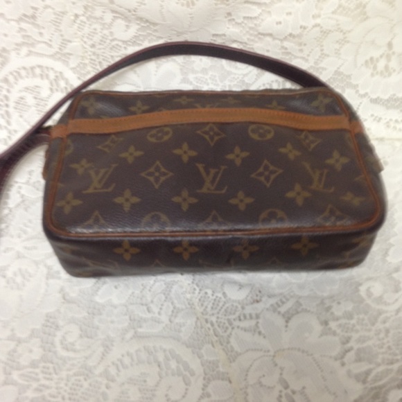 Vintage Louis Vuitton Brown Mono Shoulder Bag - Picture 6 of 8